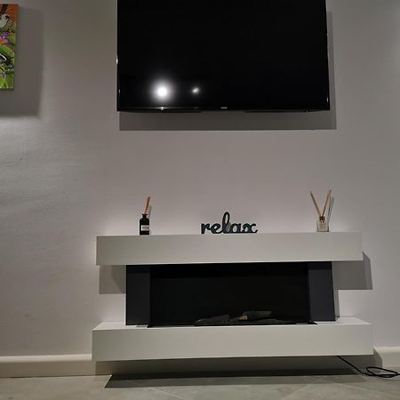Uranus Studio Apartamento Piatra Neamţ Exterior foto
