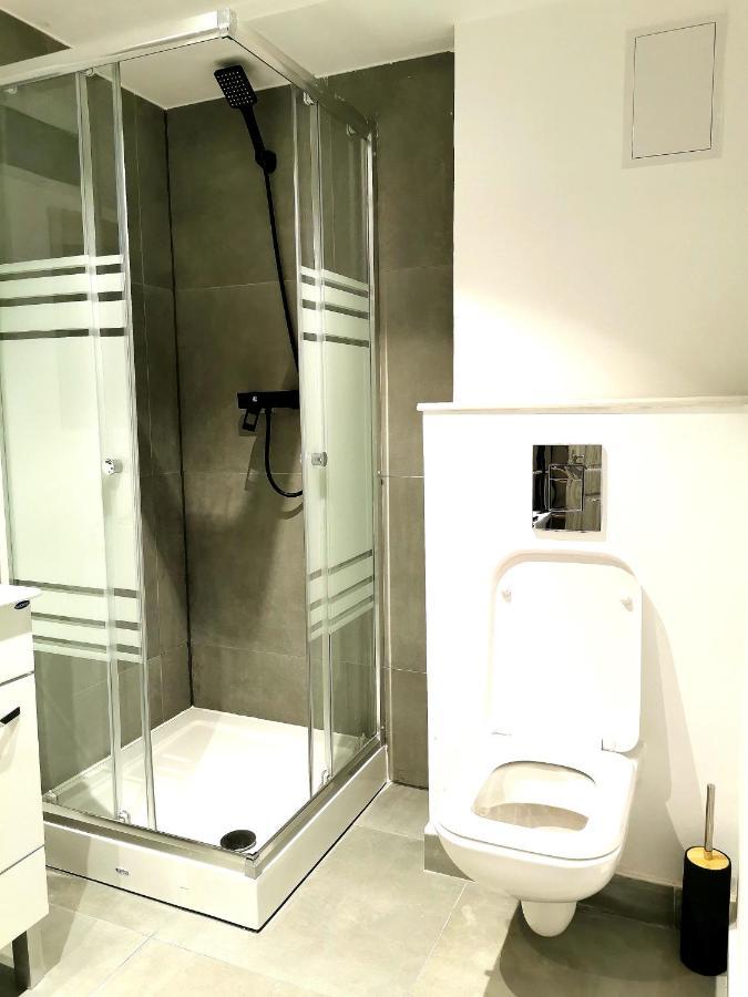 Uranus Studio Apartamento Piatra Neamţ Exterior foto